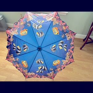 BEAUTIFUL aquatic umbrella!!